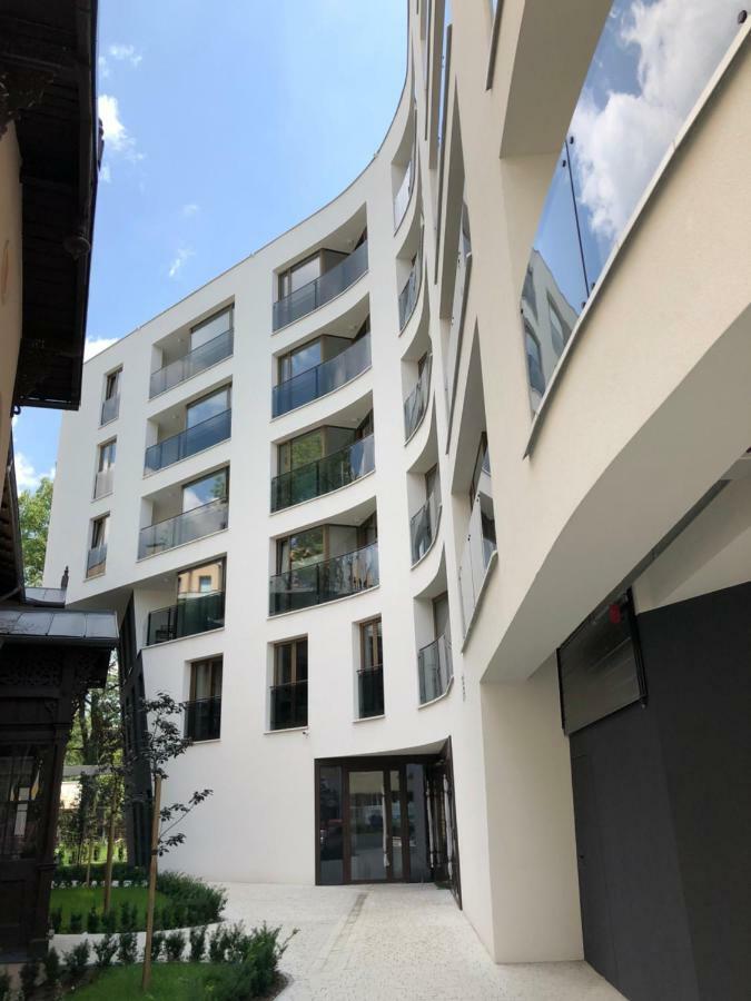 Apartament Of The Kings Piano *